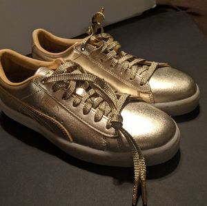 Gold kids pumas, size 6 50th anniversary